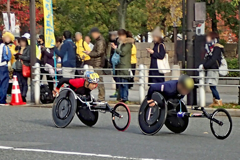 大阪マラソン2019に続き、大阪マラソン2024でも当社-𠮷田高志選手が優勝（車いすの部）